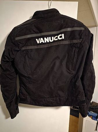 Vanucci Jacke kleine Damengrösse schwarz, Grösse 36