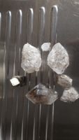 Kristalle Quarz Rohsteine Konvolut 7 Stueck Natuerlich