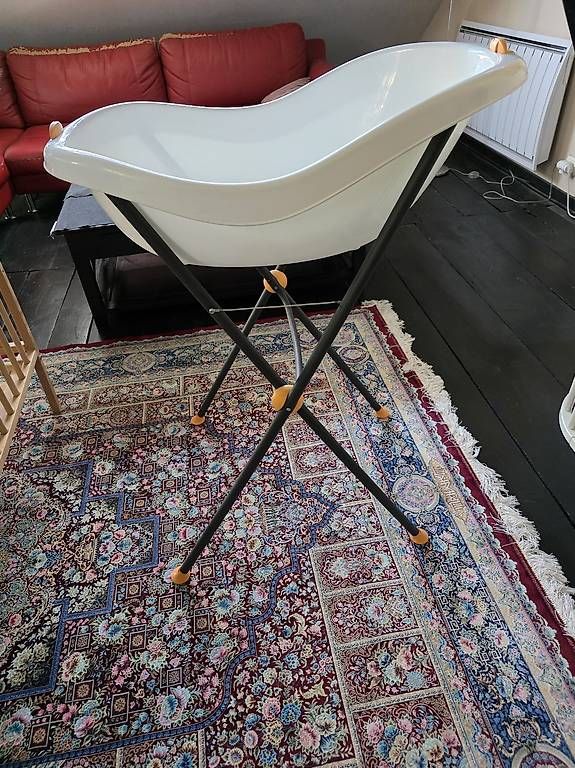 Badespass: Baignoire bébé avec support sur pieds – Gebraucht aus Genève von kat_m7lj 2