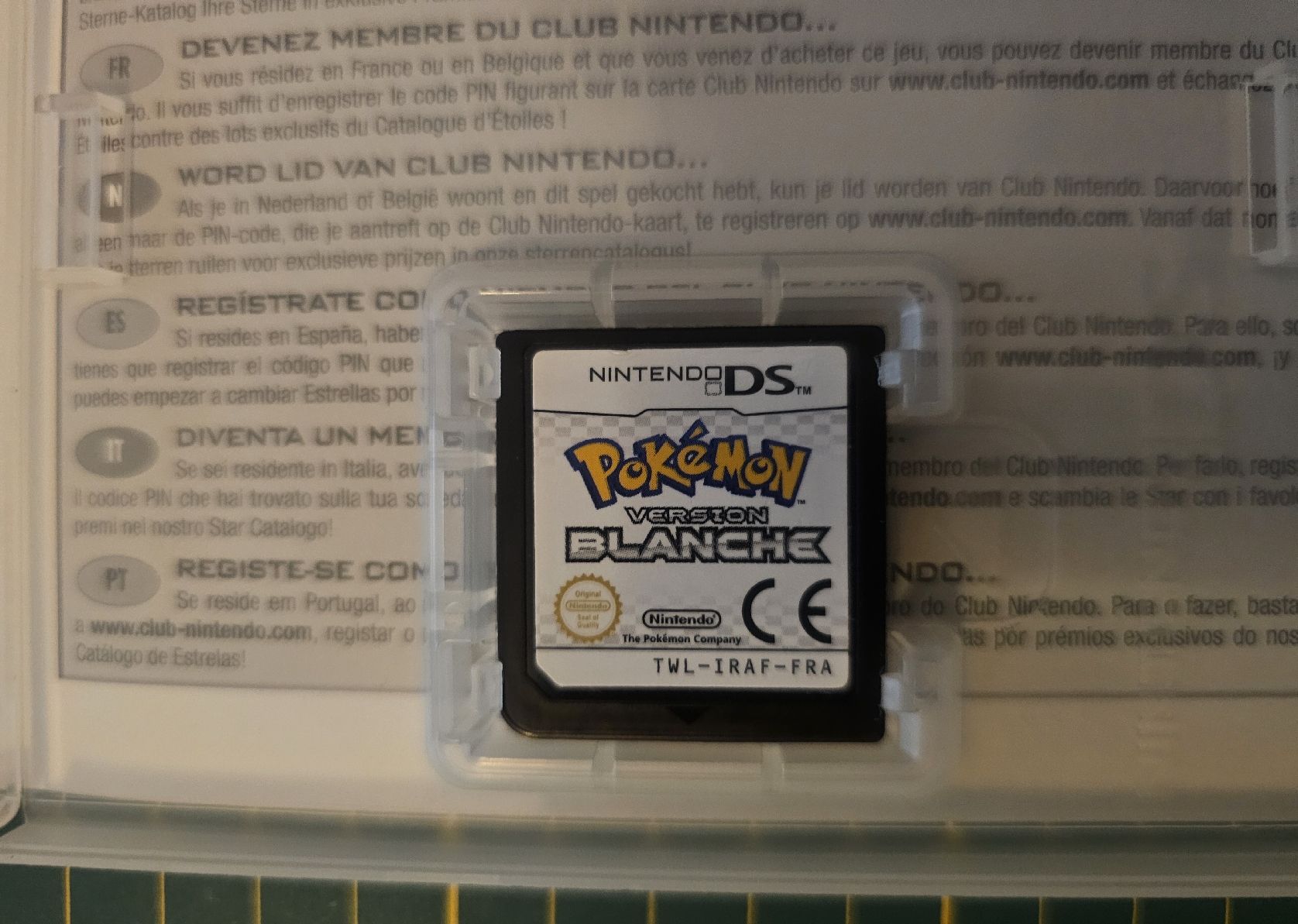 Pokémon Jeux: pokemon version blanche complet en boite FR  – D'occasion à Genève par FlamminGorilla 2