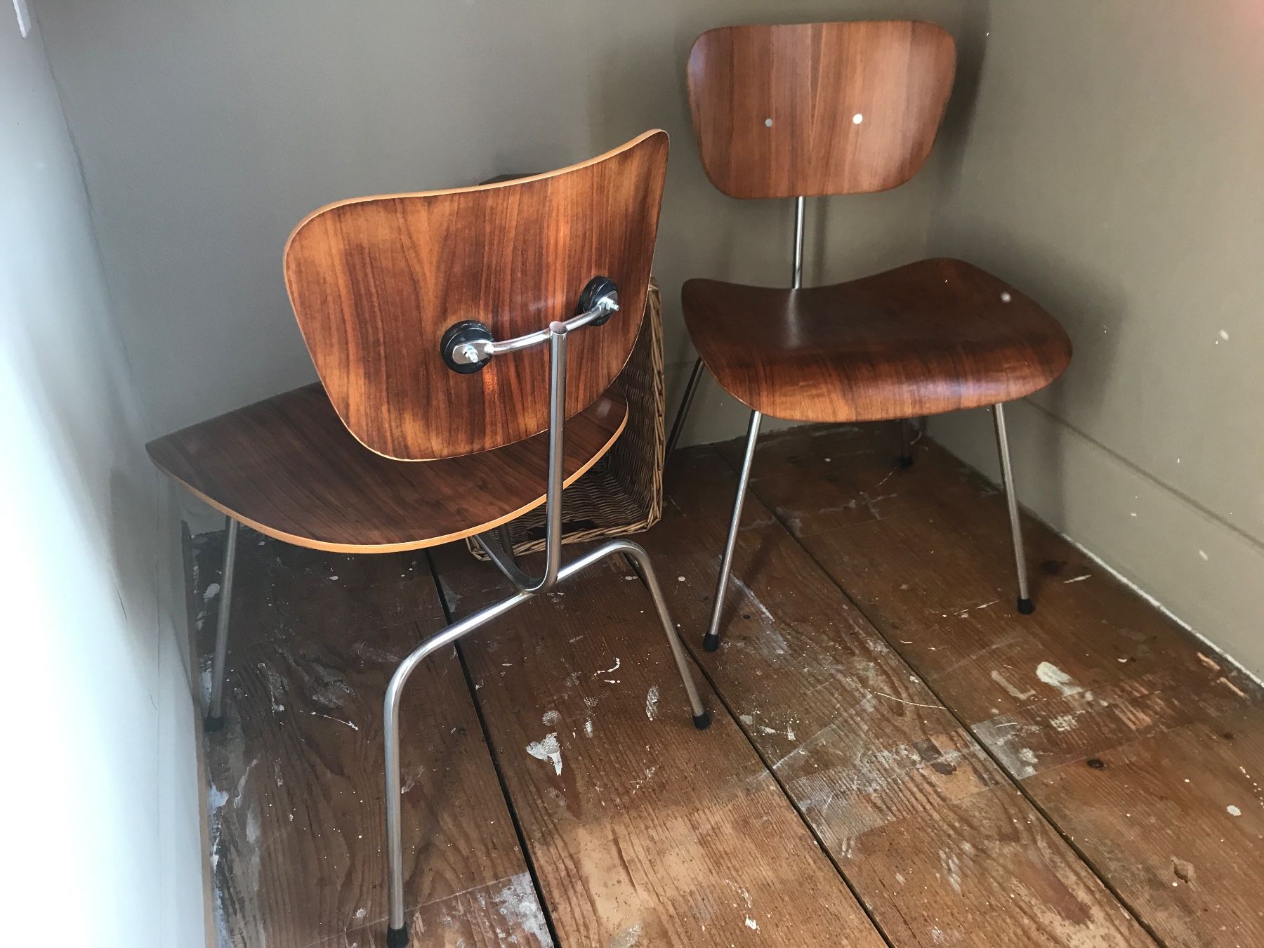 Herman Miller Sedie: Labeled Early DCM Sessel von Herman Miller – Usato da Seewen SO venduto da Nordic-Old-Fashion 2