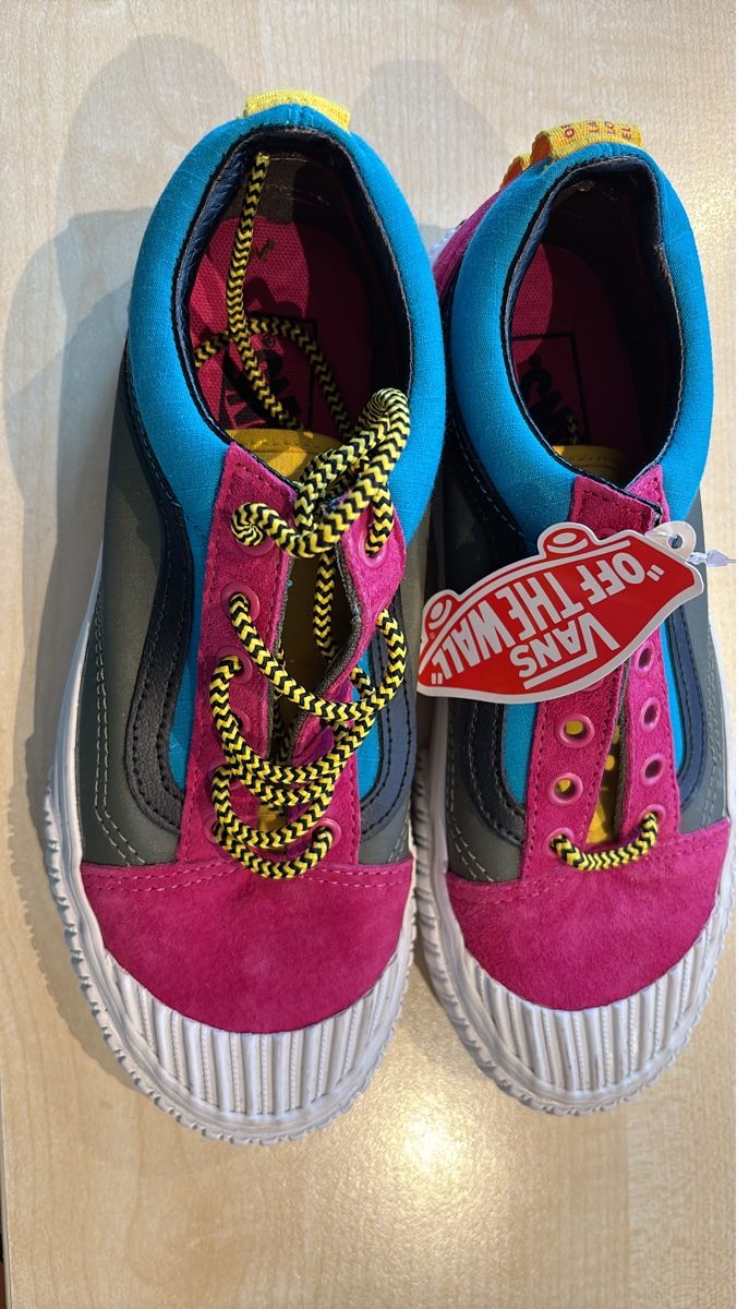 Vans Scarpe da donna: Vans shoes US size 7 EU 37 – Nuovo e nell'imballaggio originale da Zürich venduto da rachdied