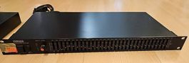 2x YAMAHA 31-Band EQ 19'' 