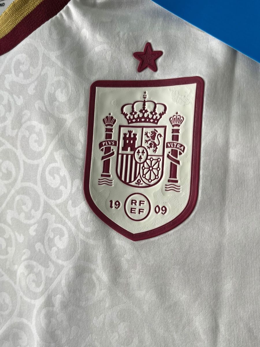 Leibchen & Hosen: Lamine Yamal Trikot – Neu und originalverpackt aus Biel/Bienne von Jrsy_pha 2