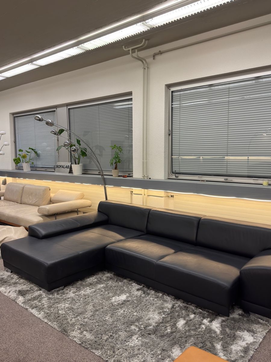 Divani: Sofa aus echtem Schafleder, schwarz mot Bettfunktion – Usato da Fehraltorf venduto da Sofalab.swiss 2