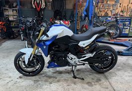 Schöne BMW F900 R