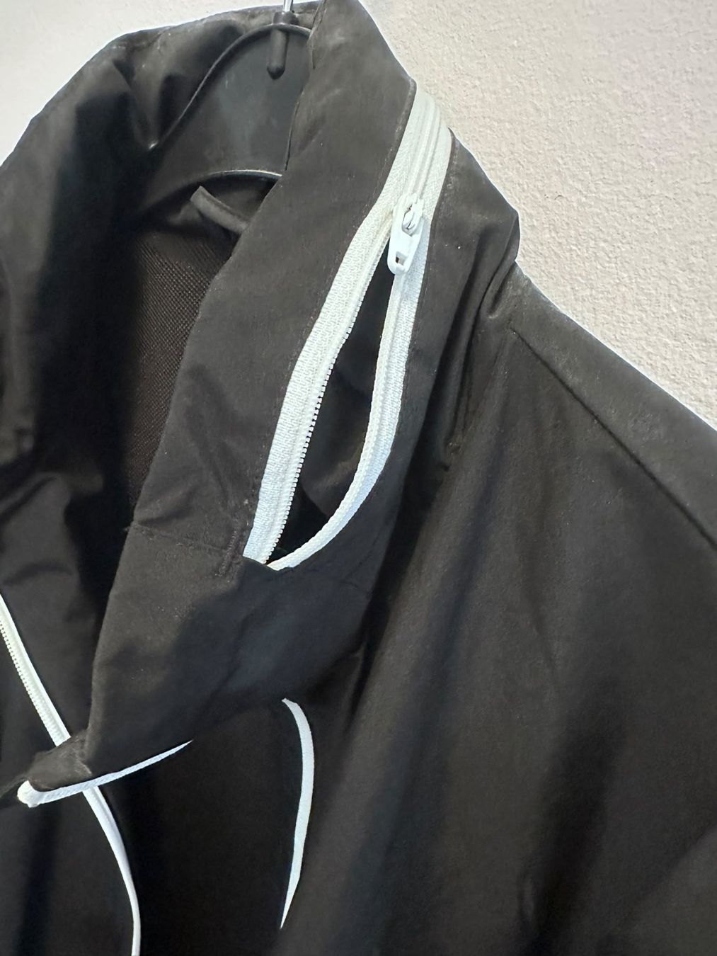 Adidas Jacken: Adidas Regenjacke Grösse S – Neu (gemäss Beschreibung) aus Basel von san_2jbt 1