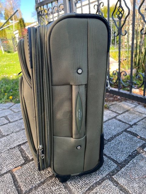 Valigie: Schöner Koffer Softshell 55 x 40 cm -  Grösse erweiterbar – Usato da Mönchaltorf venduto da lubusc 2