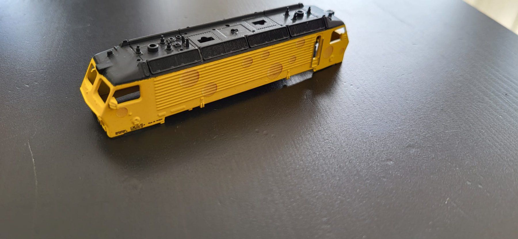 Modellini di ferrovie: Caisse Re 4/4 IV Chäs – Usato da Colombier NE venduto da Couscous12 2