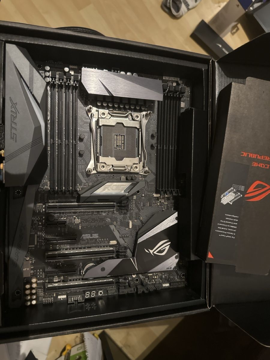 Asus Schede madri: ASUS ROG STRIX X299-E Gaming – Usato da Rüthi (Rheintal) venduto da JakubSutor 2
