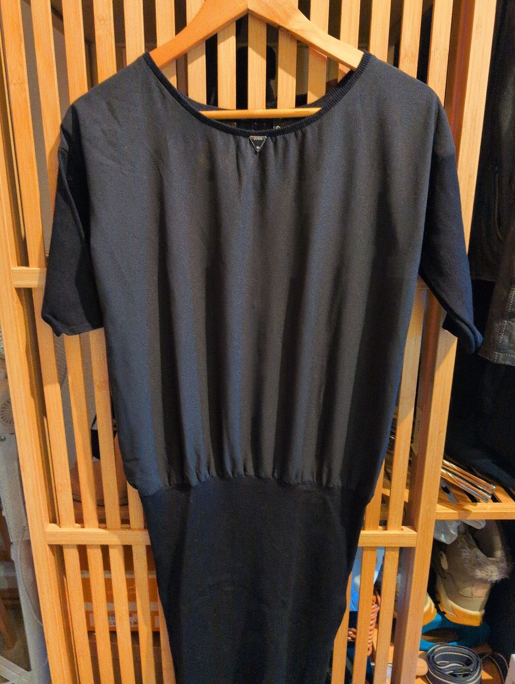 Guess Vestiti: Guess Kleid XS schwarz – Usato da Unterlunkhofen venduto da SophieS.