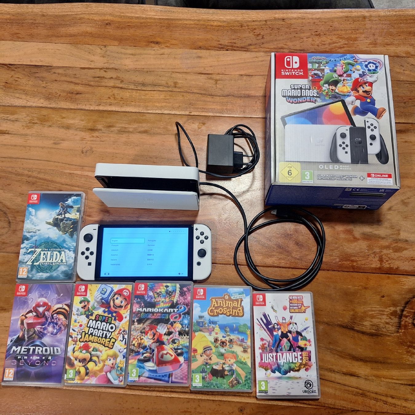 Nintendo Konsolen: Nintemdo Switch OLED + 6 Games – Gebraucht aus Neuheim von xxSkironxx