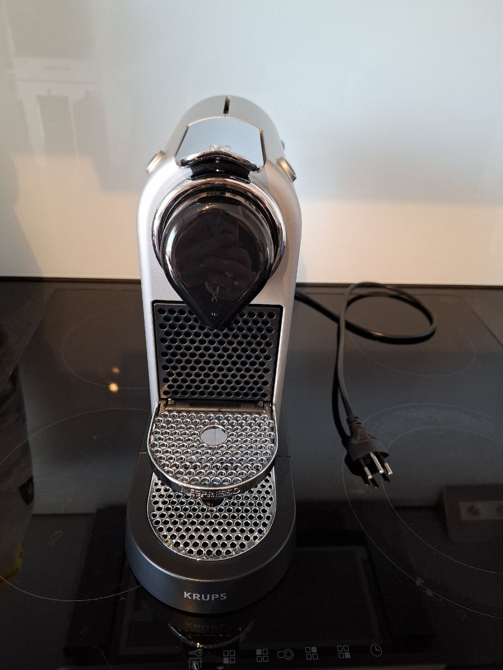 Krups Kaffeemaschinen & Espressomaschinen: Krups Nespresso Citiz Silber – Gebraucht aus Oberrüti von jas_89hd