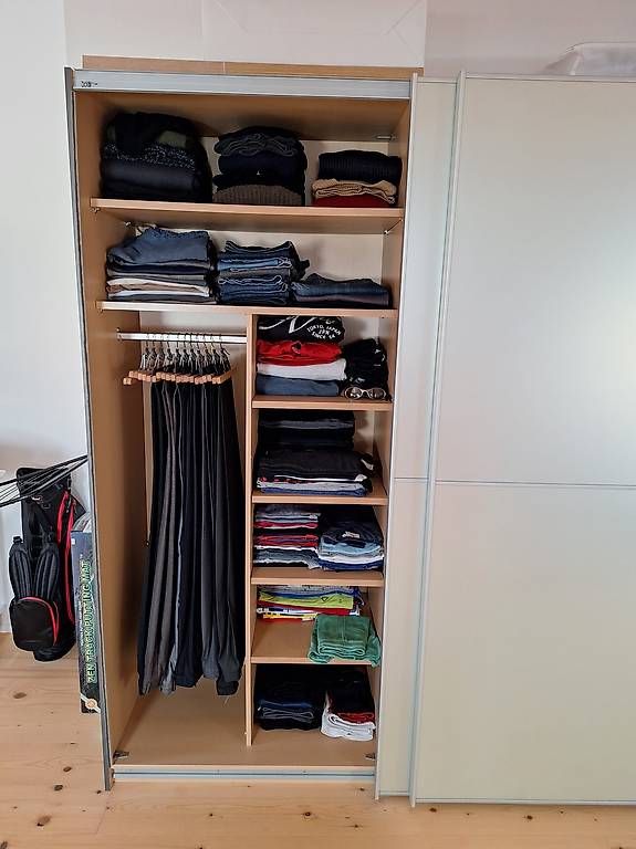 Armadi: Kleiderschrank - top Zustand – Usato da Walchwil venduto da anh_9jcd 1