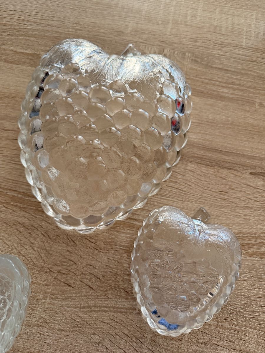 Ciotole: Dekorative Glasschalen in Traubenform, 7ner Set – Usato da Trimbach venduto da Schwaenchen 3