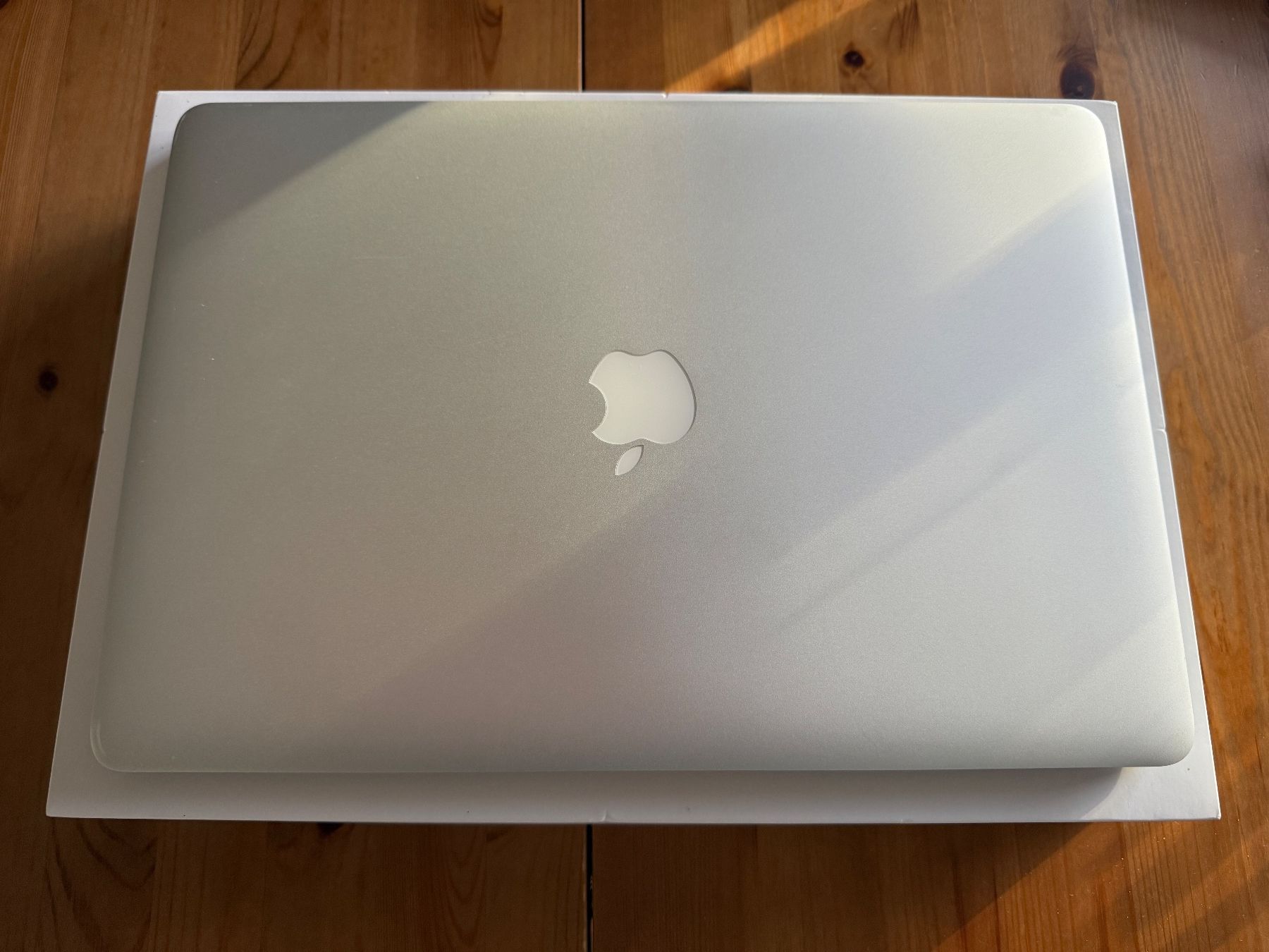 Apple Notebook: MacBook Pro 15-inch 512GB – Usato da Basel venduto da iSwissFox