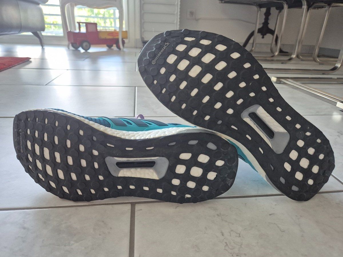 Adidas Scarpe da donna: Adidas Turnschuhe, Grösse 42 türkis – Usato da Thun venduto da Sheepli 1