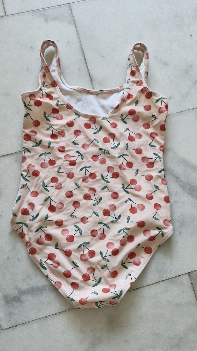 Costumi da bagno & Bikini: Kinder Badeanzug Pusblu Kirschen 122 / 128 – Usato da Basel venduto da Andrealin 1