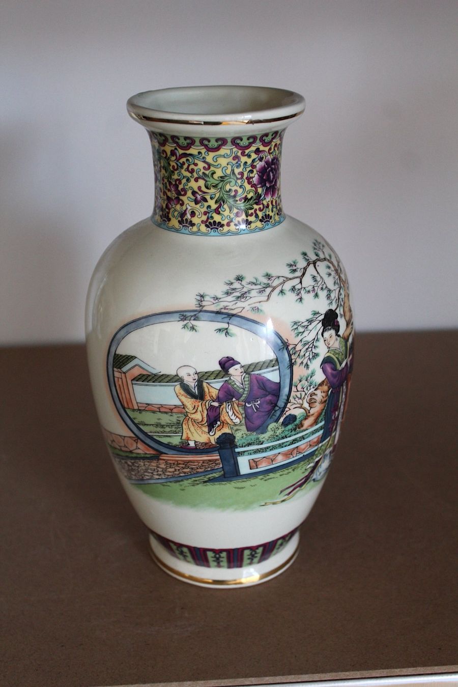 Vasi & Recipienti: Vase mit Chinesischem Design, – Usato da Locarno venduto da fripui 5
