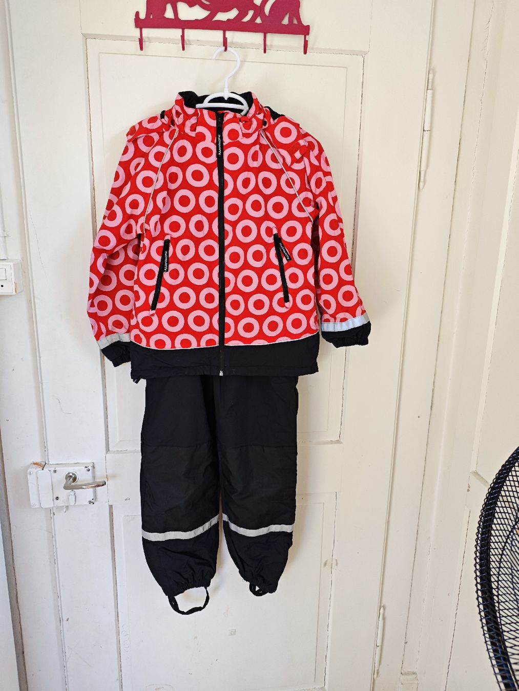Maxomorra Giacche & Cappotti: Regenset Maxomorra Gr 134/140 – Usato da Winterthur venduto da Shorna