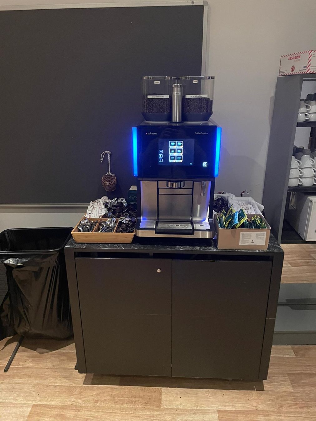 Macchine per caffè & Macchine per espresso: Kaffemaschiene gastro – Usato da Buchs AG venduto da imar82