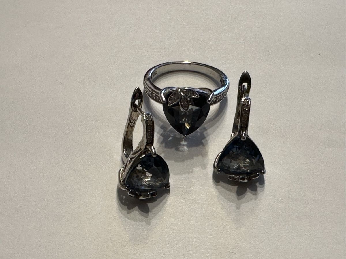 Sonstiger Schmuck: Schmuckset Silberring Ohrringe mit Stein Herzform Gr. 54 – Gebraucht aus Weinfelden von Kud 2