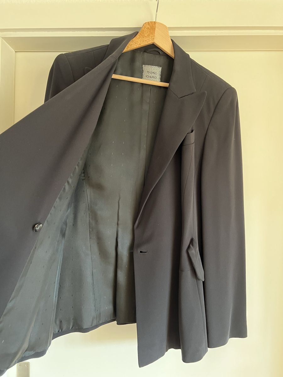 Kleiderpakete: Toni Gard Blazer und Rock Gr. 40 – Gebraucht aus Frick von clembou 3