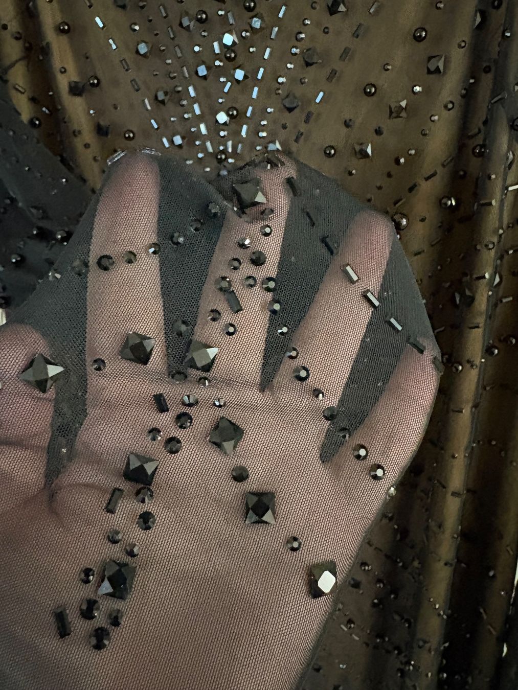 Kleider: Ein sehr schönes und elegantes Abendkleid. – Neu (gemäss Beschreibung) aus Suhr von So-786- 3