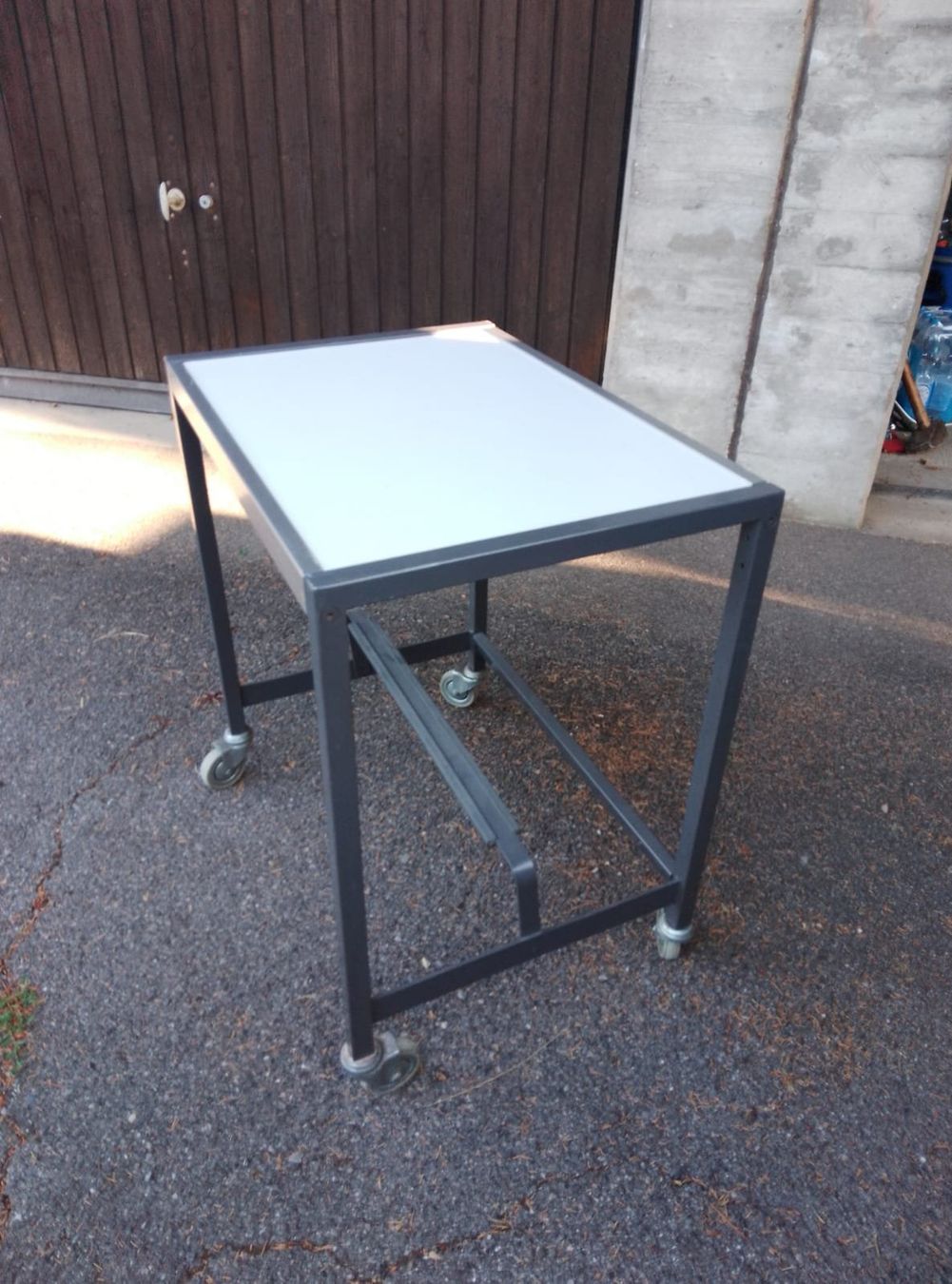 Établis: Wagen – D'occasion à Umiken par Idus