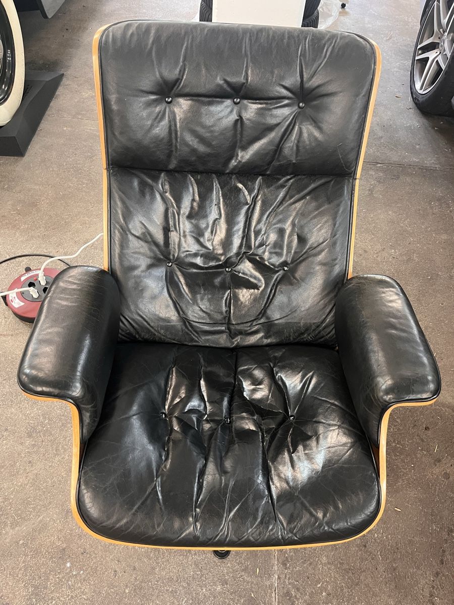 Sessel: Alter Designerstuhl mit Hocker – Gebraucht aus Muri AG von Philipp27LMW 5