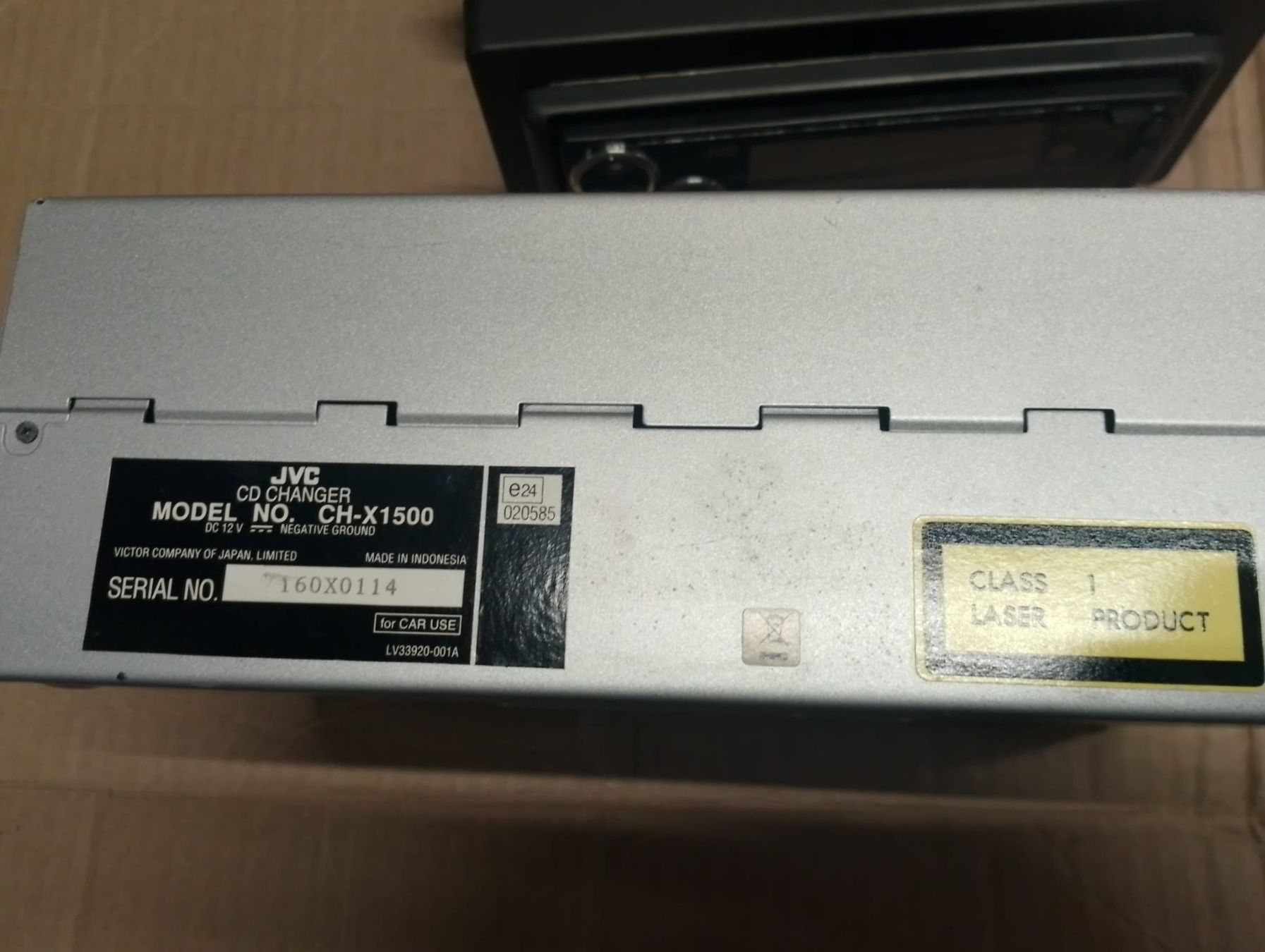 JVC Radio: Radio JVC und 12fach CD Wechsler – Usato da Niedergösgen venduto da usc_tt5r 3