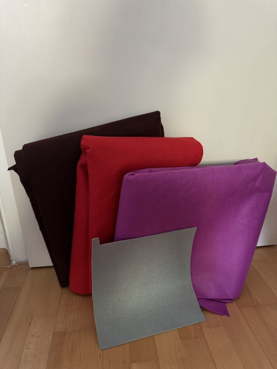 Kits de loisir créatif: Stoffreste rot, lila, braun, grau Bastelmaterial Resten – D'occasion à zürich par fufinini4 1