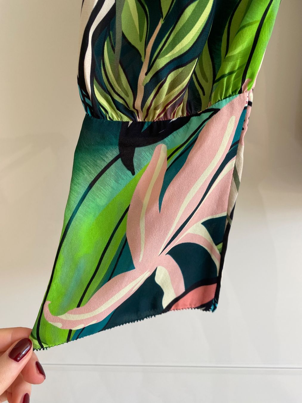 Marc Cain Camicette: Marc Cain Bluse mit Seide, Grösse 34 – Nuovo (secondo la descrizione) da Winterthur venduto da marisole4 1