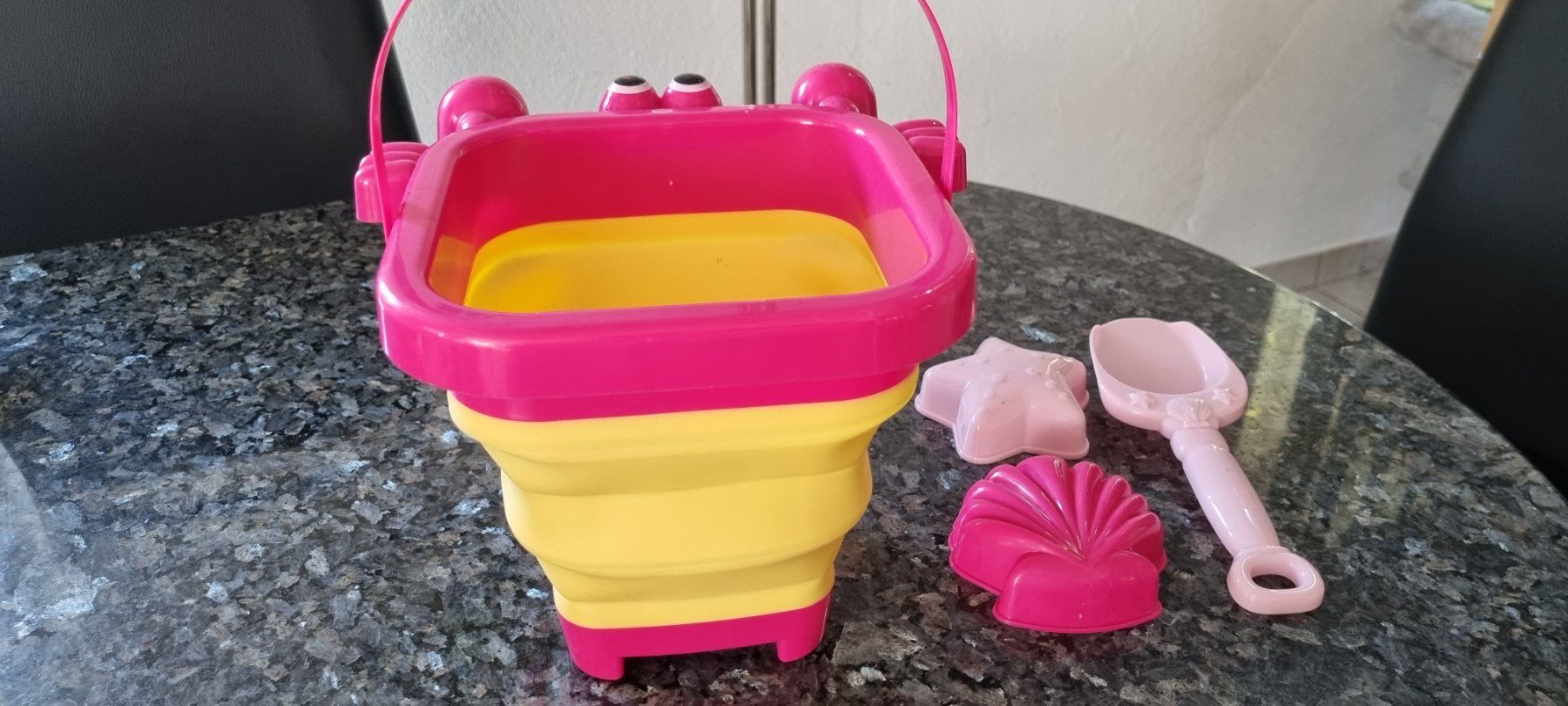 Giocattoli: Strandspielzeug Eimer Krebs mit Förmchen rosa neu – Nuovo (secondo la descrizione) da egliswil venduto da Maggy6 1