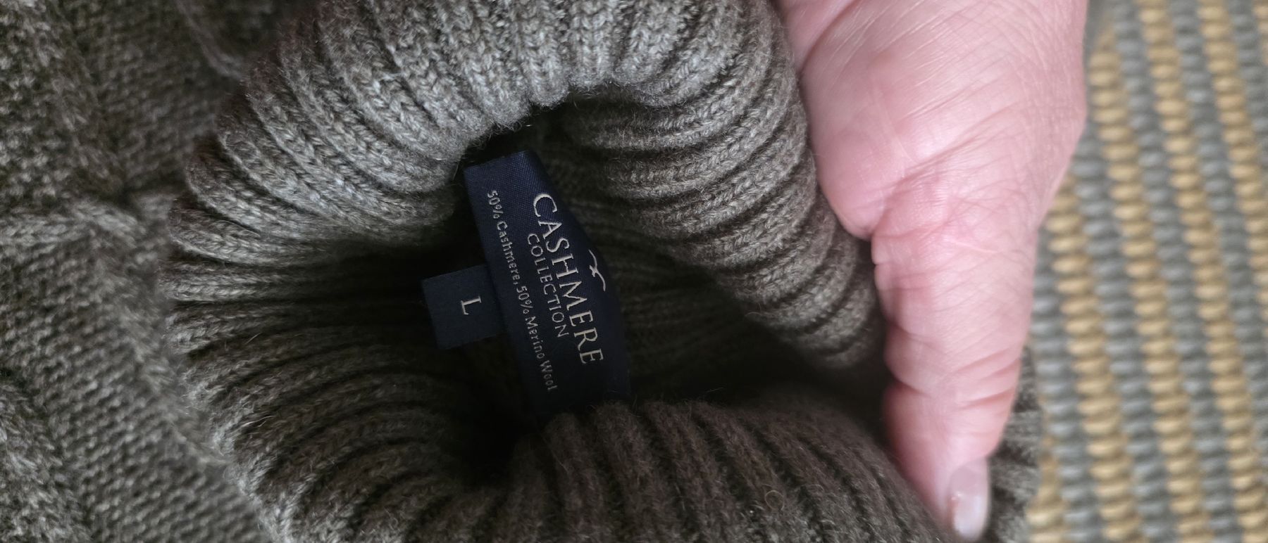 Maglioni & Felpe: Rollkragenpullover Grösse L Cashmere Collection  – Nuovo (secondo la descrizione) da Riedikon venduto da Winter21. 1