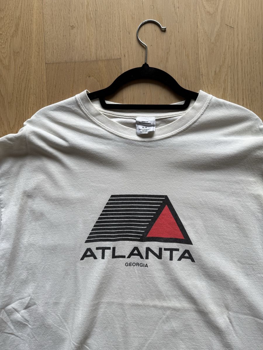 Urban Outfitters T-shirt: Atlanta-Print T-Shirt – Usato da Zürich venduto da sandro_colombini 1
