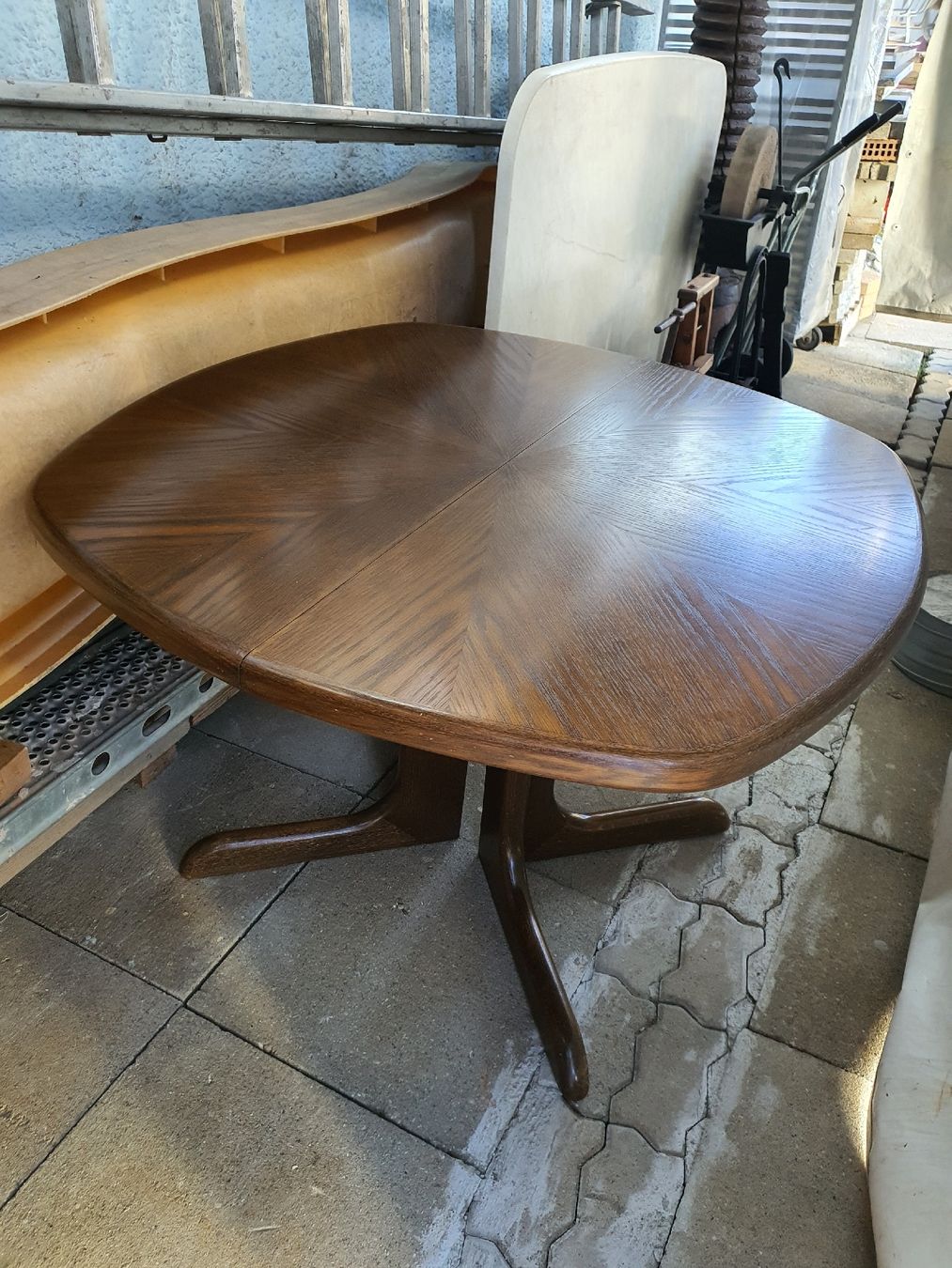 Tables: Auszugtisch Eiche + passende Stühle – D'occasion à Wangen b. Olten par Hecht62xyz 1