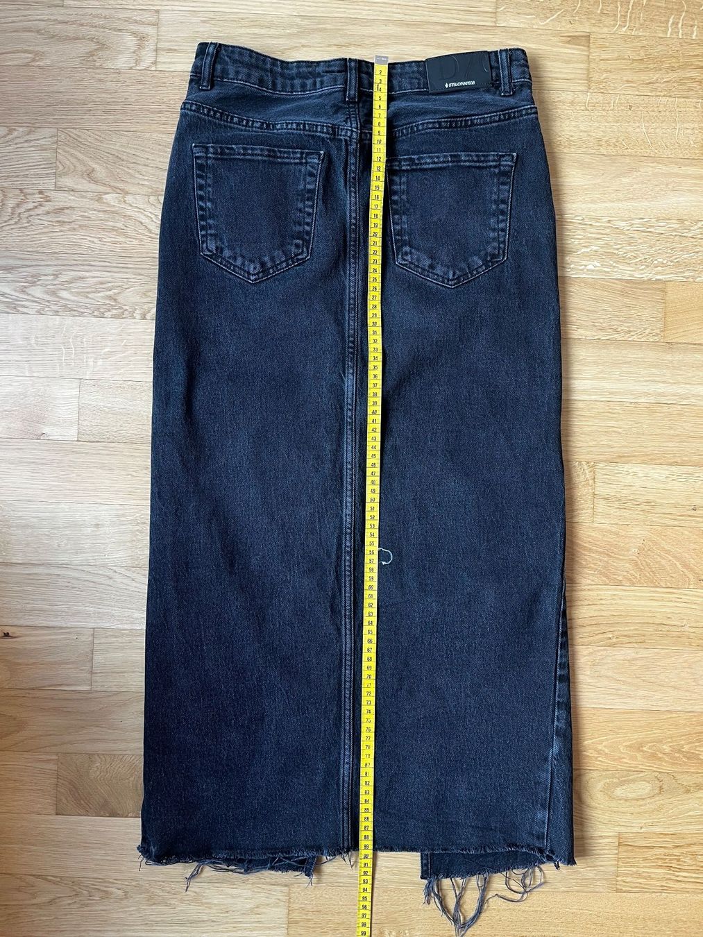 Stradivarius Gonne: Jupe longue en jeans noir – Usato da La Tour-de-Trême venduto da lol_85kj 3