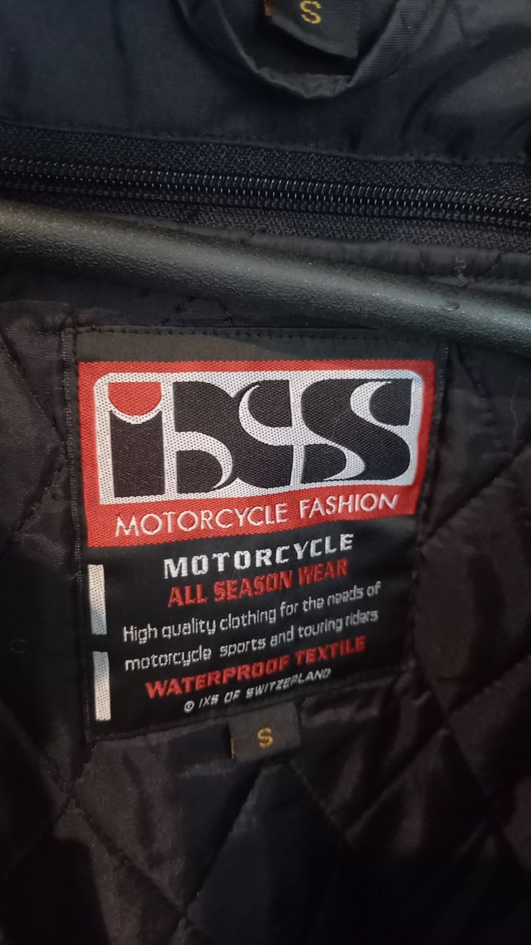 IXS Jacken: IXS Motorradjacke, Grösse S mit Protektoren – Gebraucht aus Brünisried von san_74_bu 2