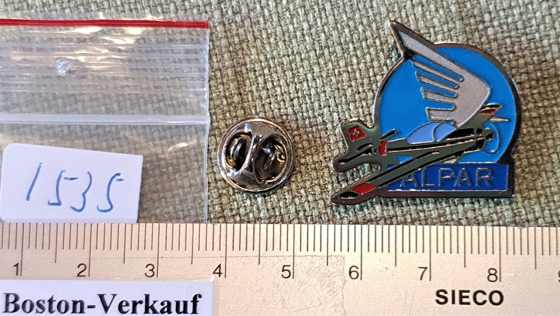 Placchette & Badge: I535 - Pin Ehemalige schweizerische Fluggesellschaft Alpar – Usato da Reinach BL venduto da Boston-Verkauf 1