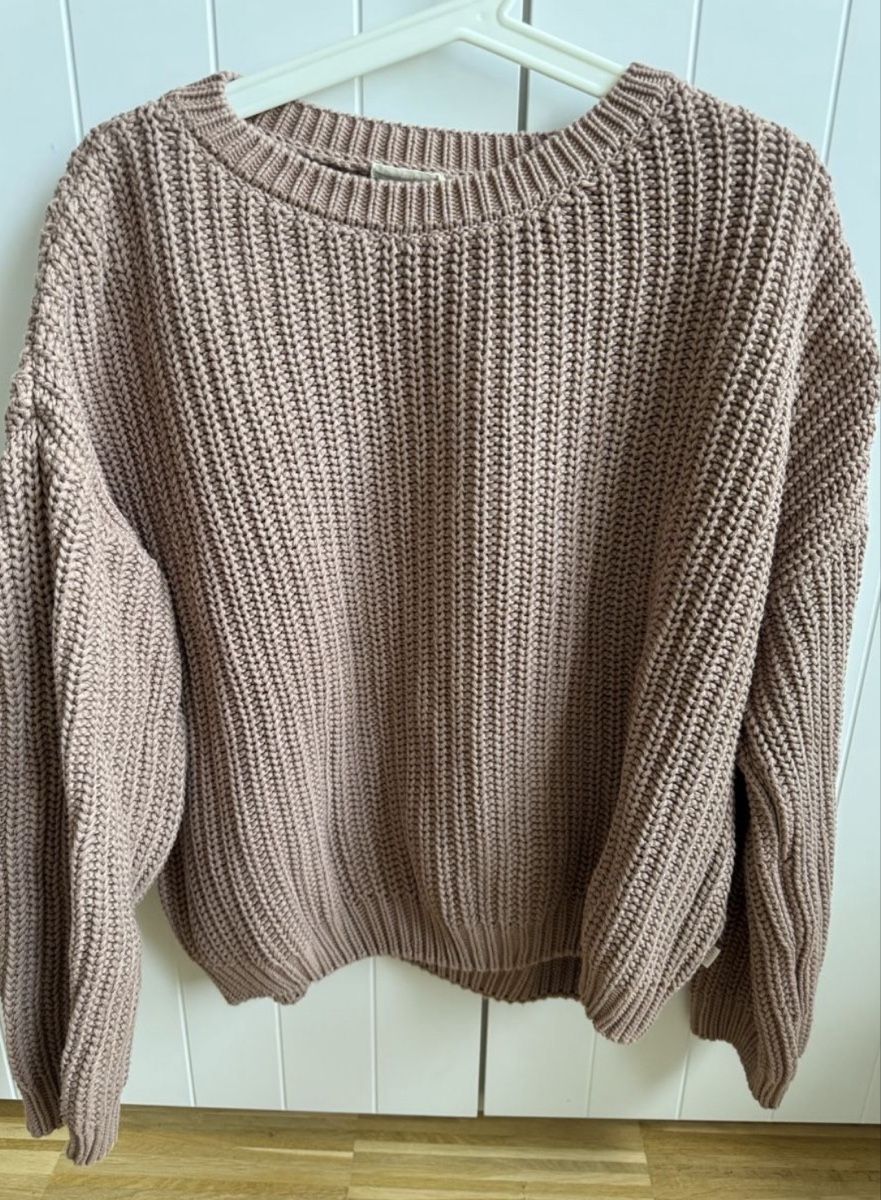 Pullover & Sweatshirts: Yuki Sweater S/M – Gebraucht aus Reinach AG von Ben14gs 1