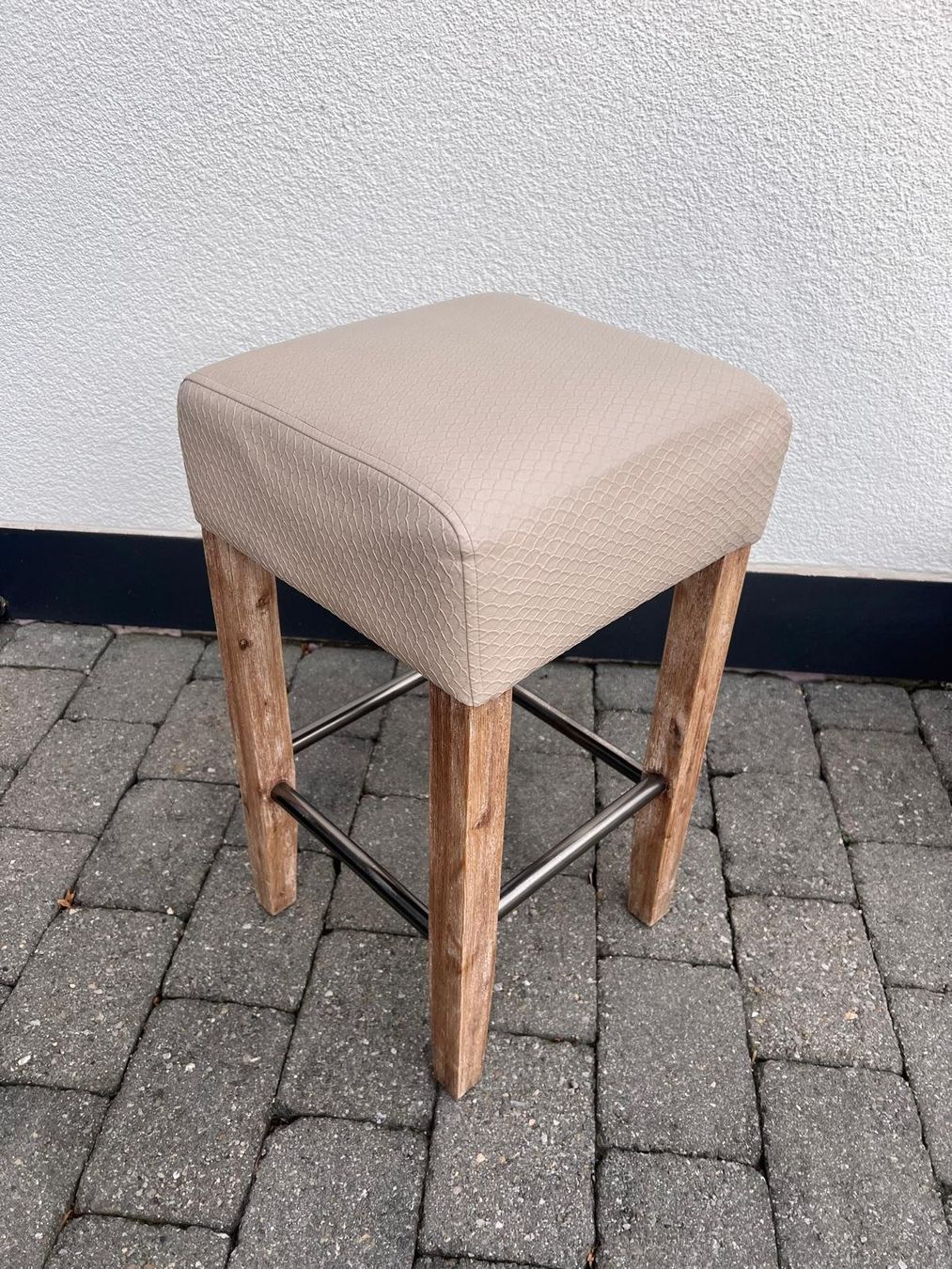 Hocker: Lots de 5 tabouret – Gebraucht aus Delémont von Davidemza