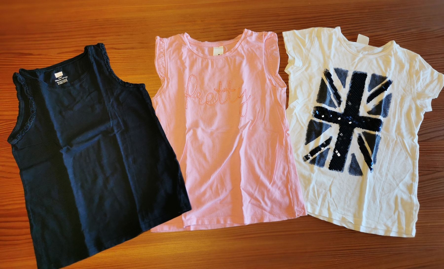 Blusen, T-Shirts & Tops: Drei T-Shirts 134/140 – Gebraucht aus Detligen von ras_7ksp 8