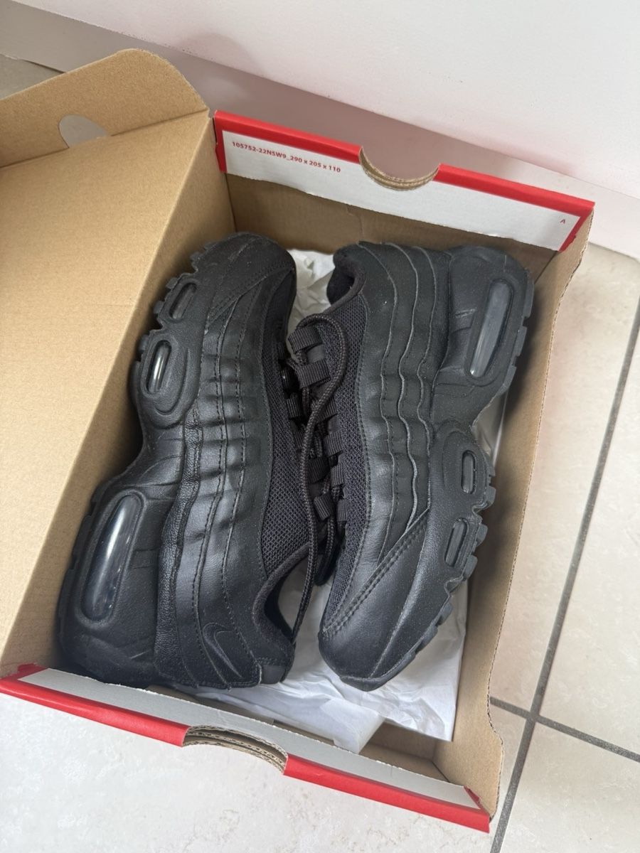Nike Herrenschuhe: Nike Air Max 95 – Neu und originalverpackt aus Ardon von pau_vcl9