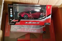 LA FERRARI TÉLÉCOMMANDÉE 2.4G 1/24