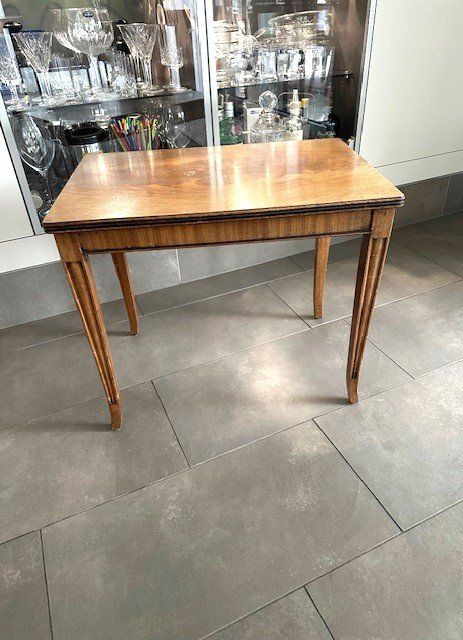 Tavoli: eiNfAcheS HoLztisChLi – Usato da Winkel venduto da zeho 2