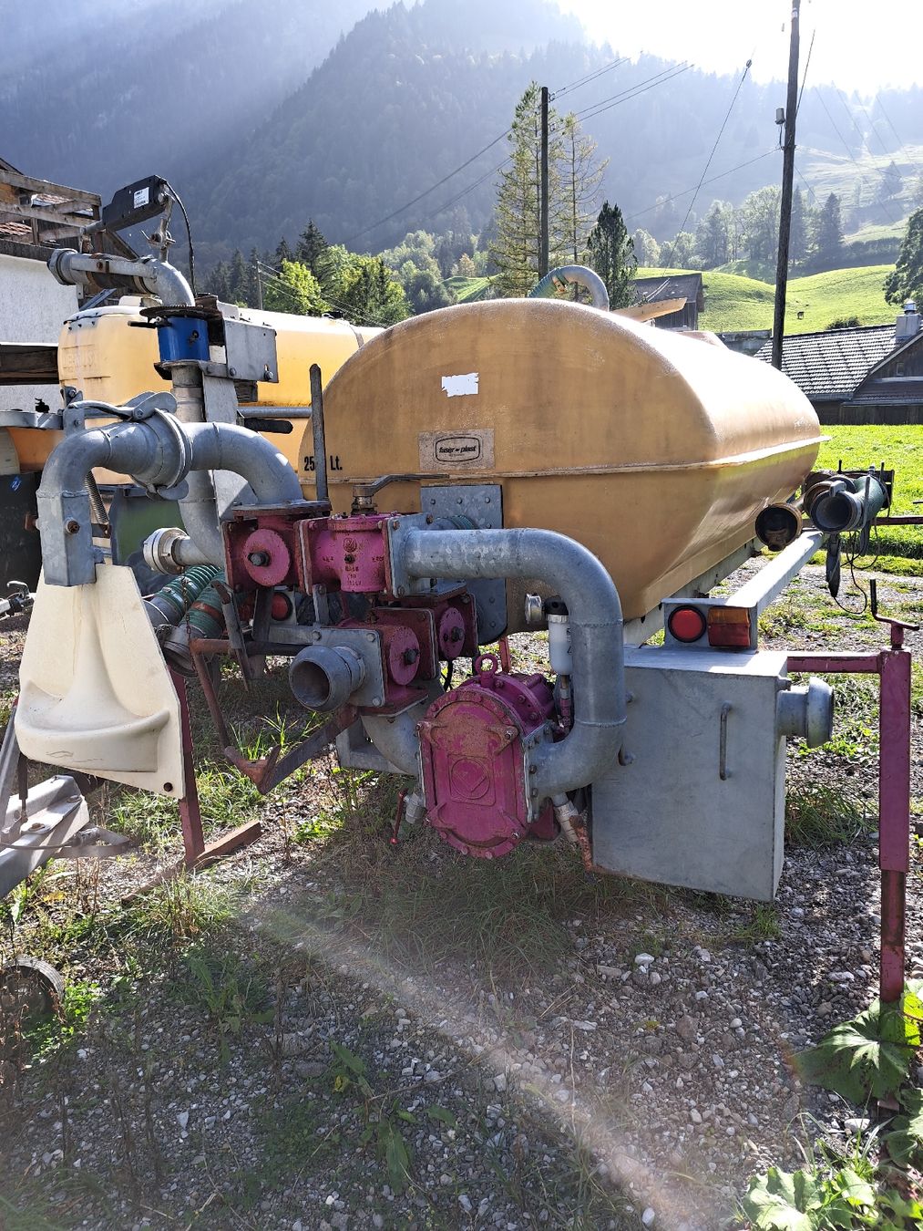 Accessori: Güllefass 2500Lt – Usato da Jaun venduto da dar_dh8l 5