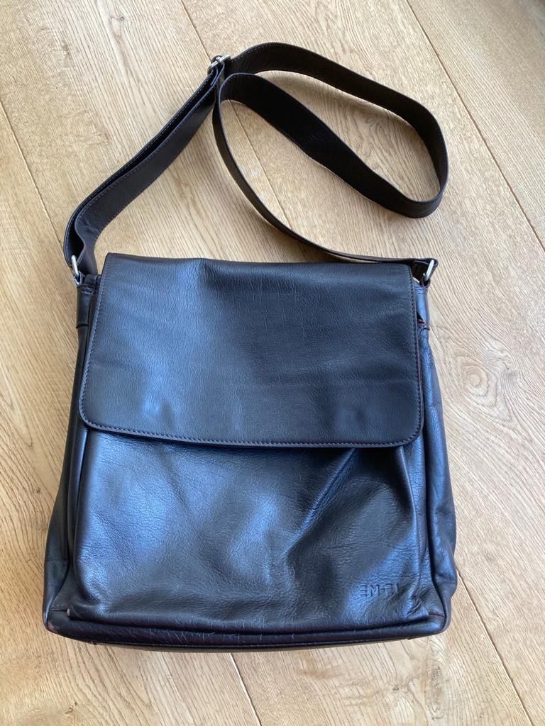 Borse: Leder Tasche – Usato da Ittigen venduto da 132465 1