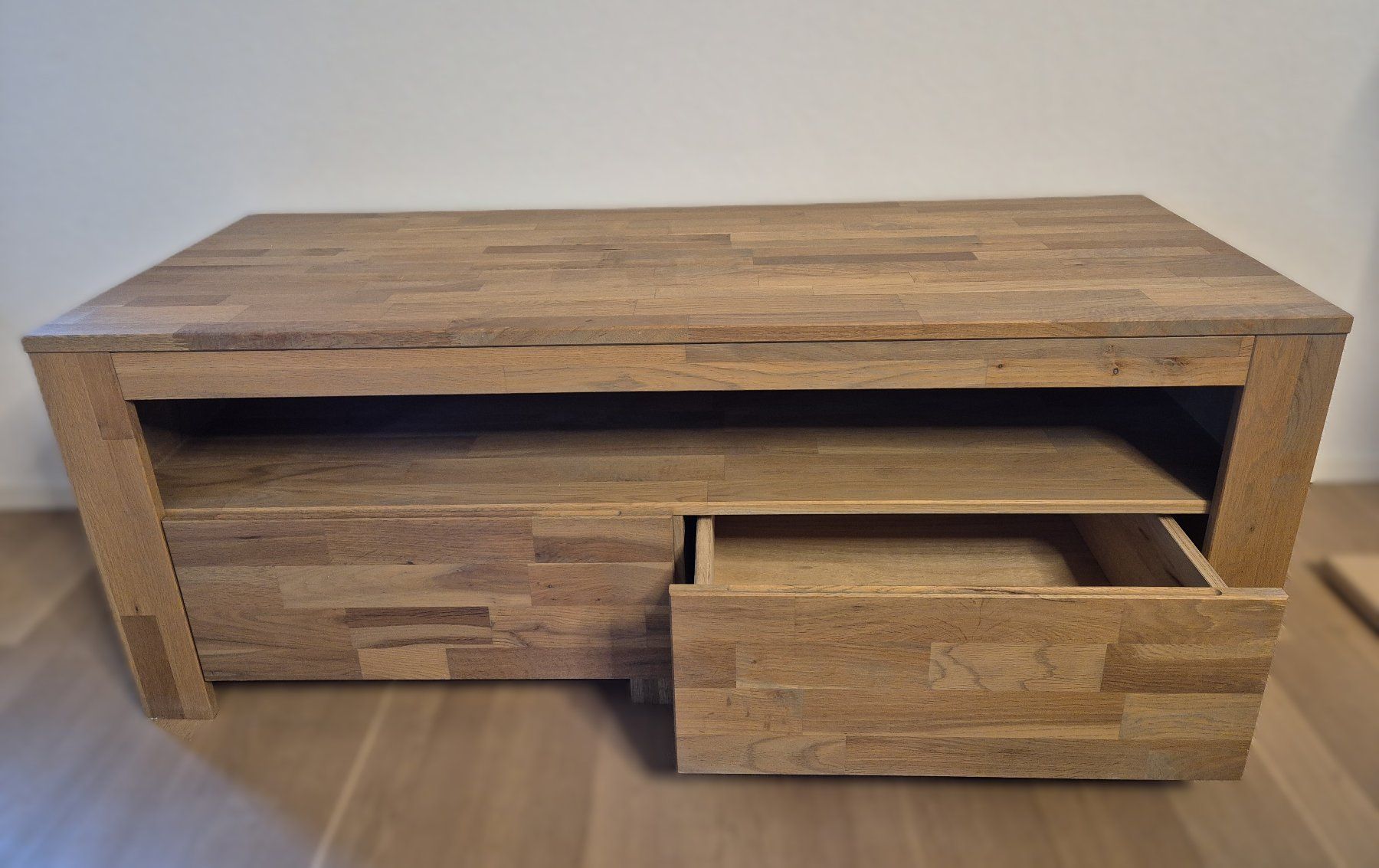 Cassettiere: Sideboard, TV-Möbel mit 2 Schubladen – Usato da Leuggern venduto da Ragusa28