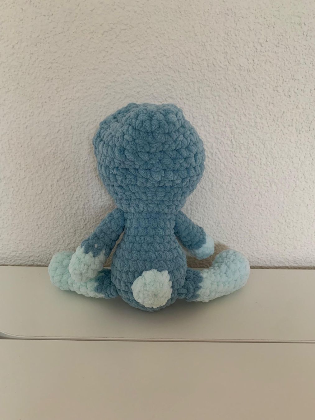 Bambole: Handgestrickter Teddybär mit Kapuzenpullover – Nuovo e nell'imballaggio originale da Basel venduto da Nermin00 6